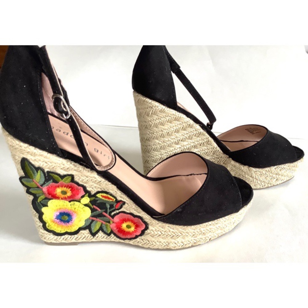 MADDEN GIRL “Elly” Embroidered Floral Espadrilles
